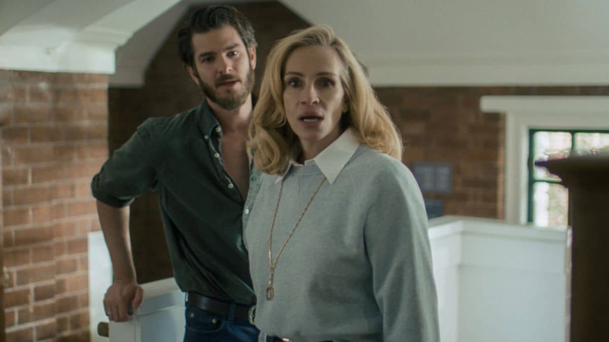 Andrew Garfield y Julia Roberts en una escena de After the Hunt, el thriller de Luca Guadagnino que se estrena en Prime Video.