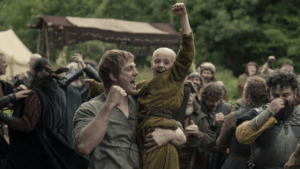 Ser Duncan el Alto y Egg en una escena de El caballero de los siete reinos, la precuela de Juego de Tronos en HBO
