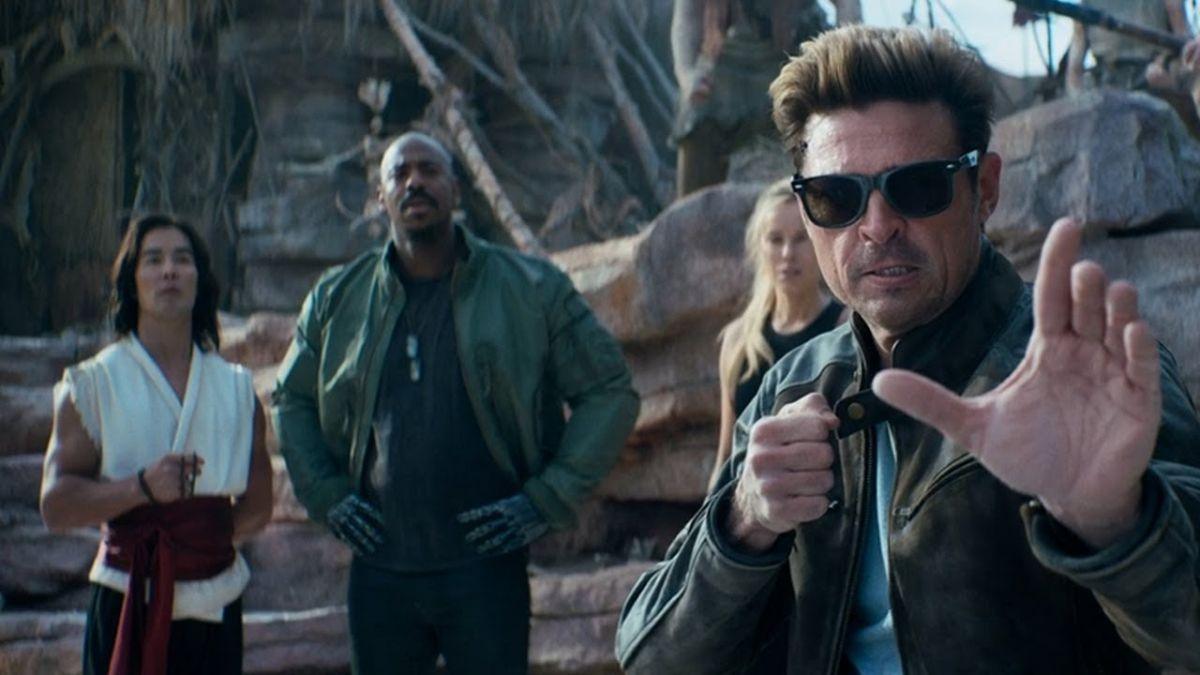Karl Urban en escena de acción del tráiler de Mortal Kombat 2 basado en el videojuego